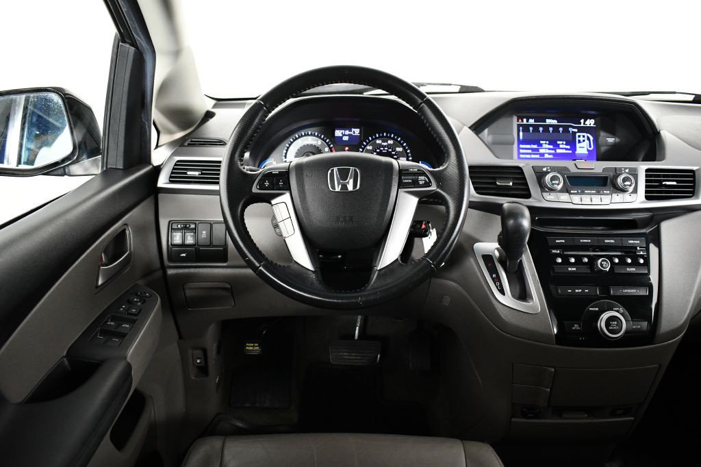 2011 Honda Odyssey Image 17