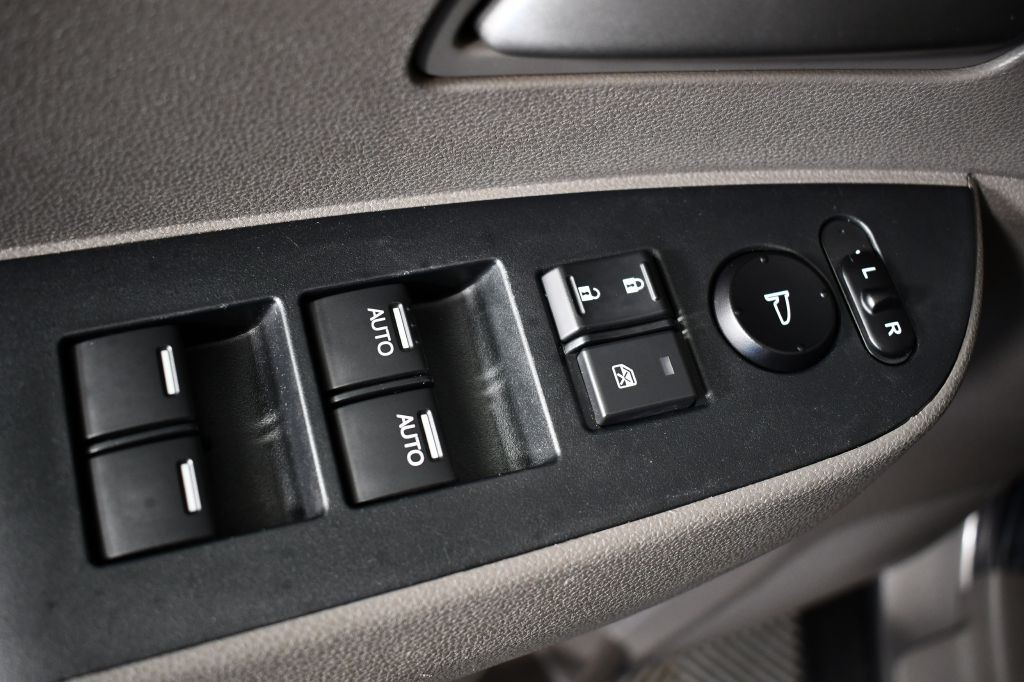 2011 Honda Odyssey Image 47