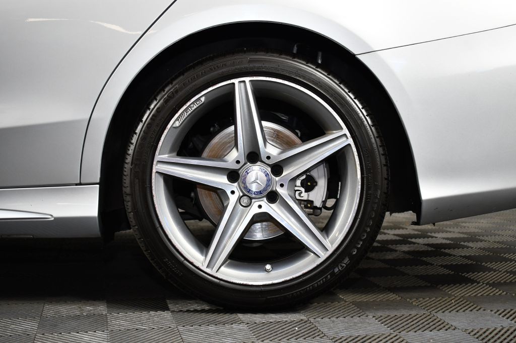 2016 Mercedes-Benz C-Class Image 15