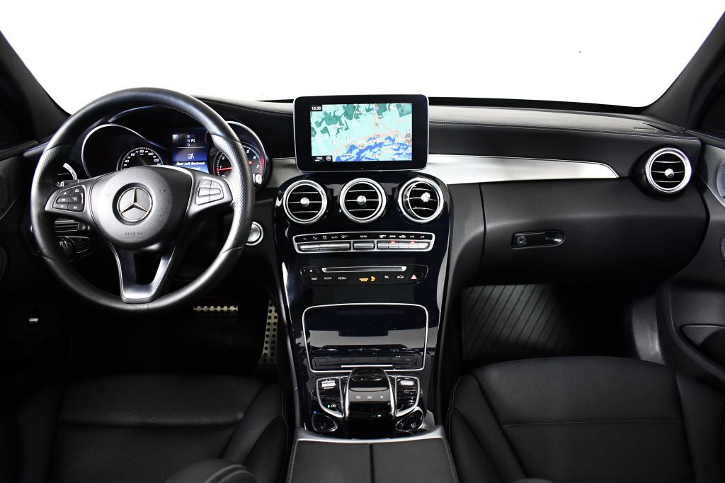 2016 Mercedes-Benz C-Class Image 16