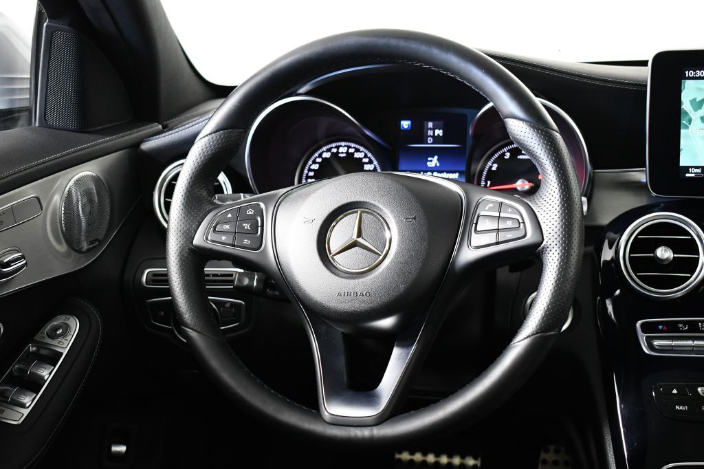 2016 Mercedes-Benz C-Class Image 18
