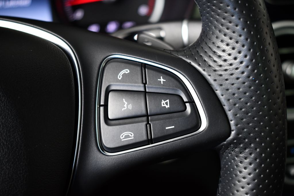 2016 Mercedes-Benz C-Class Image 31