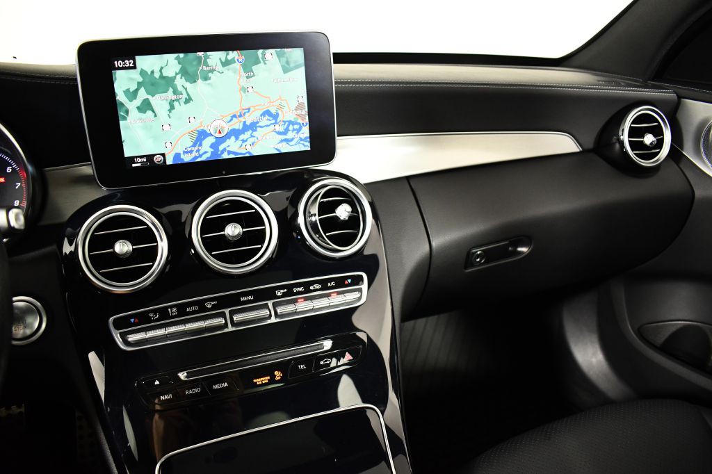 2016 Mercedes-Benz C-Class Image 33