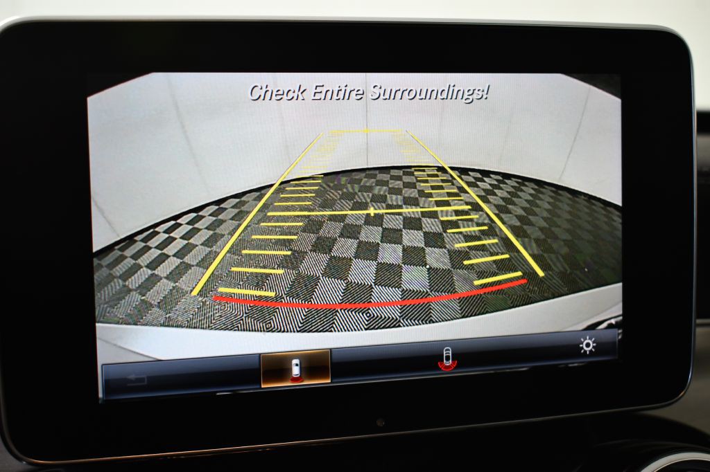 2016 Mercedes-Benz C-Class Image 45
