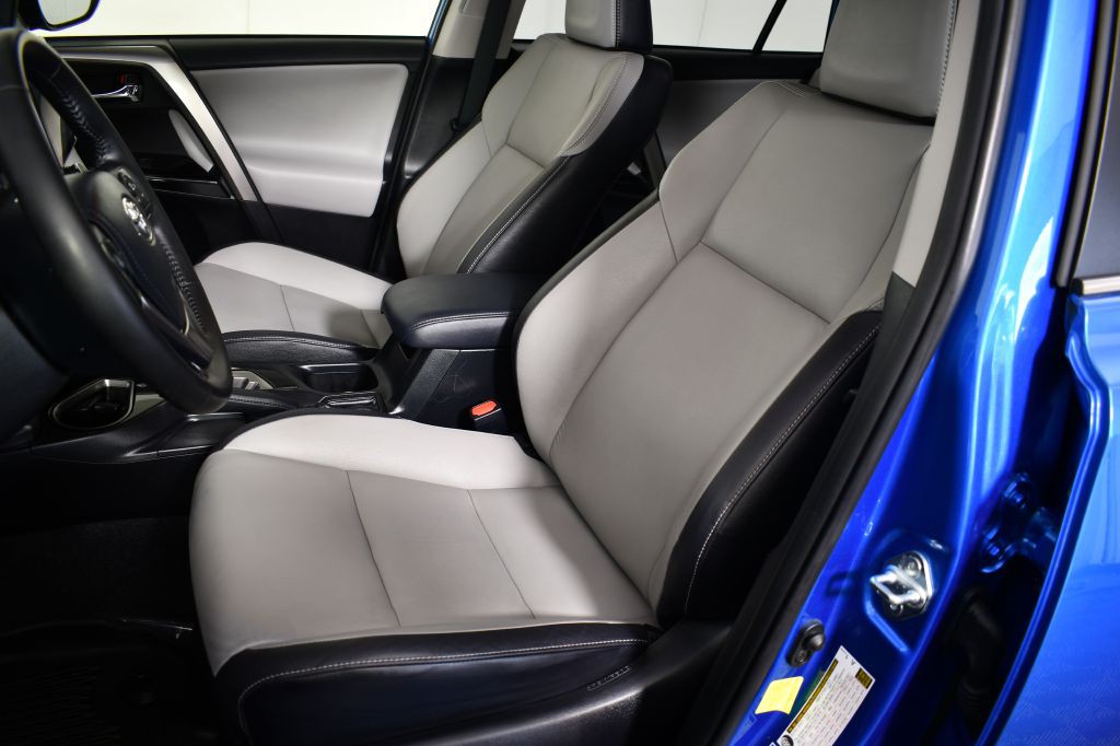 2018 Toyota Rav4 Image 18