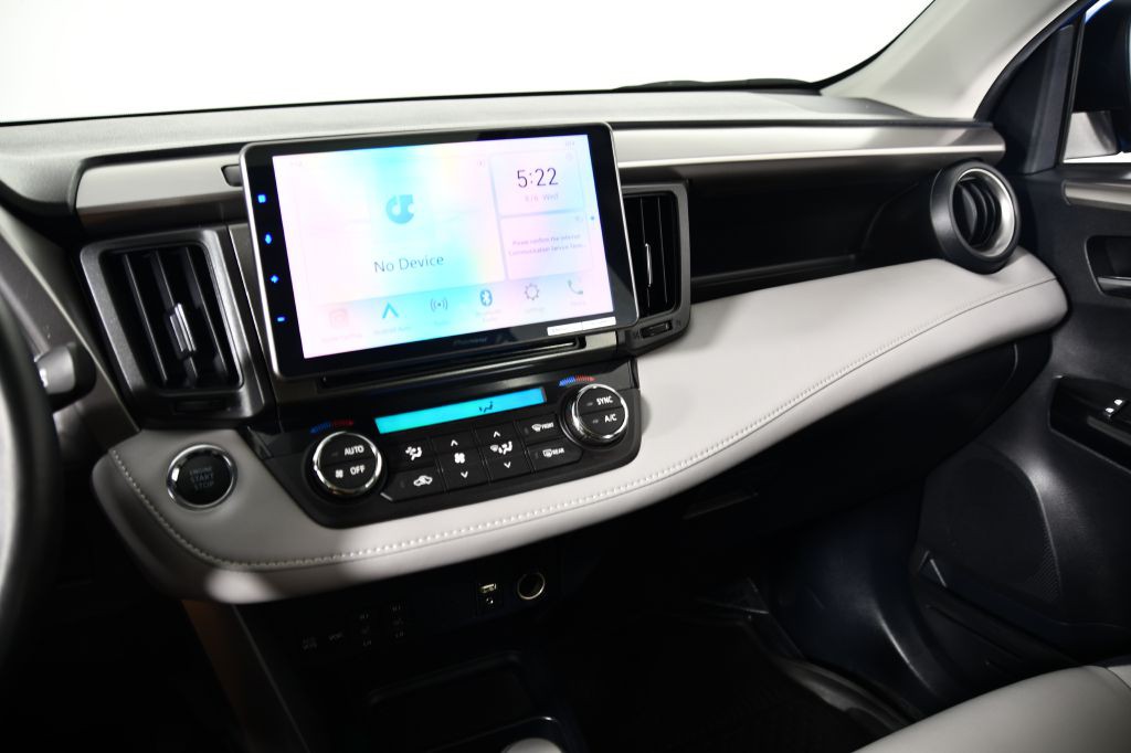 2018 Toyota Rav4 Image 30