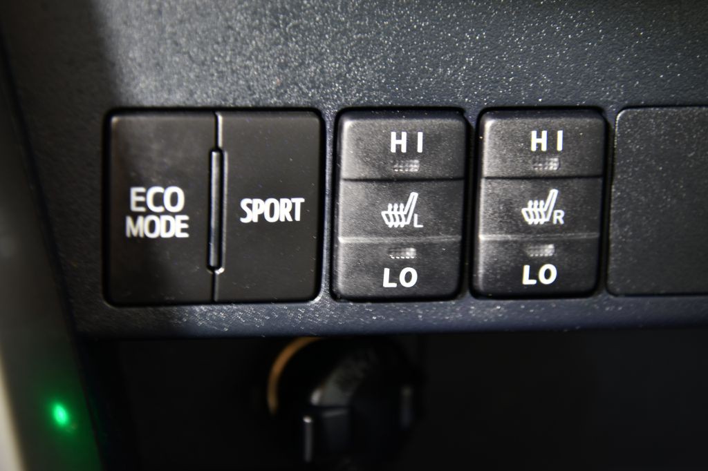 2018 Toyota Rav4 Image 39