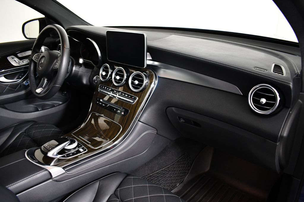 2018 Mercedes-Benz GLC-Class Image 24