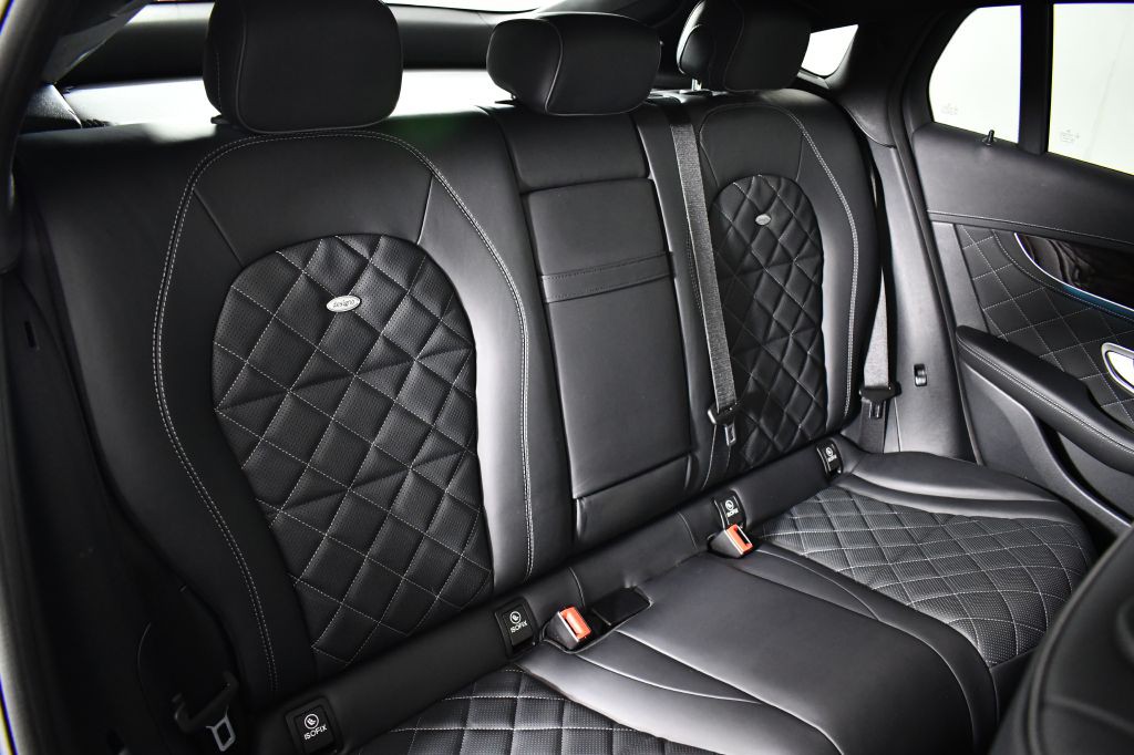 2018 Mercedes-Benz GLC-Class Image 26
