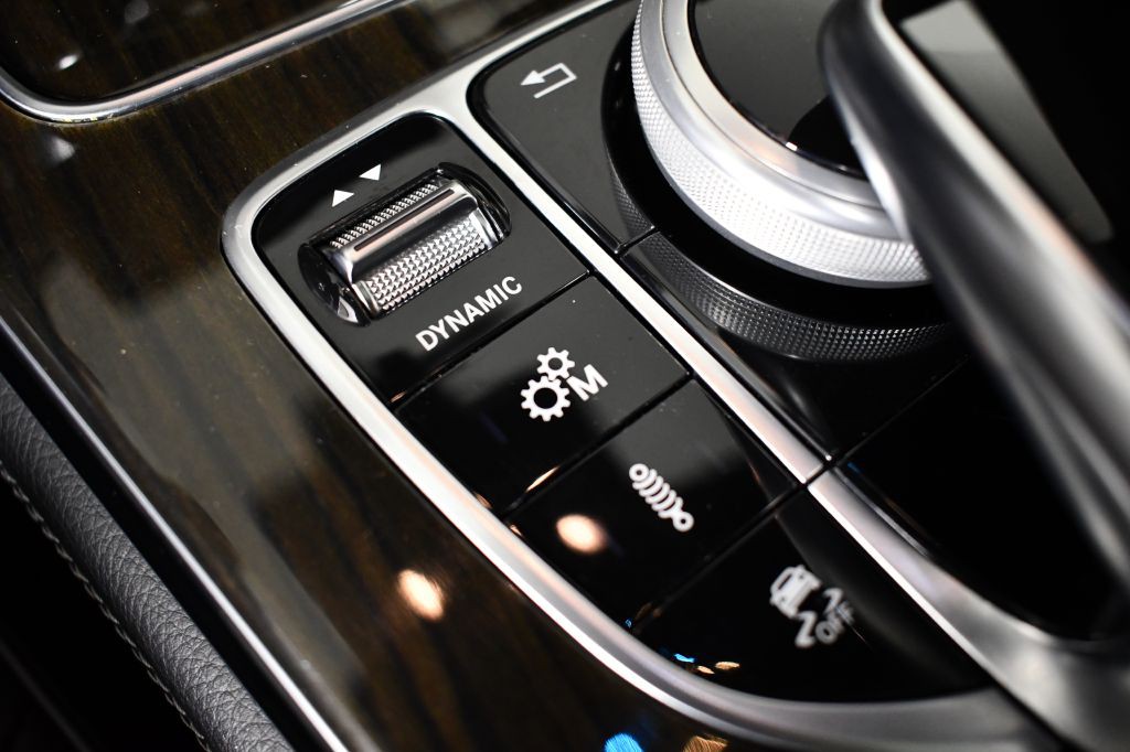 2018 Mercedes-Benz GLC-Class Image 41