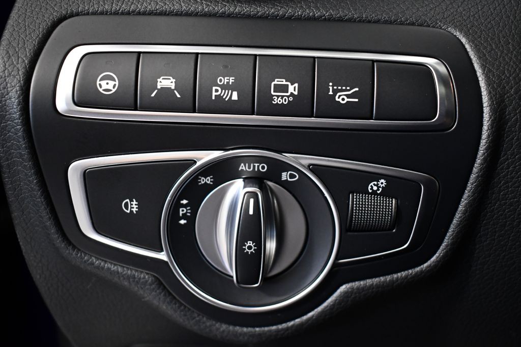2018 Mercedes-Benz GLC-Class Image 44
