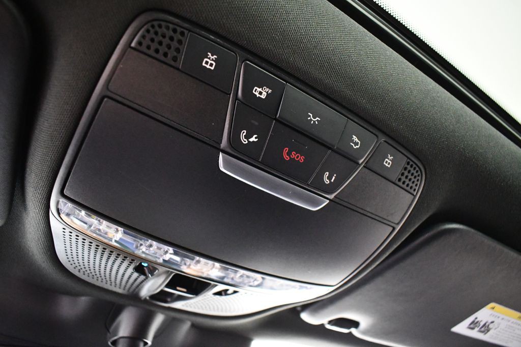 2018 Mercedes-Benz GLC-Class Image 46