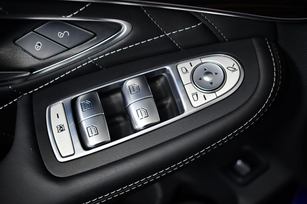 2018 Mercedes-Benz GLC-Class Image 49
