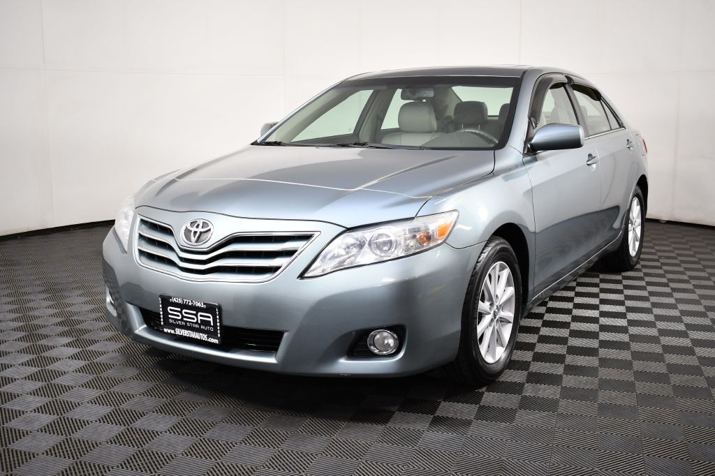 2011 Toyota Camry Image 1