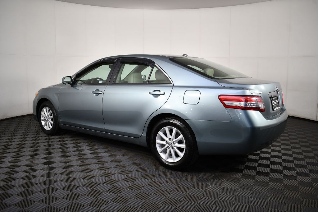 2011 Toyota Camry Image 10