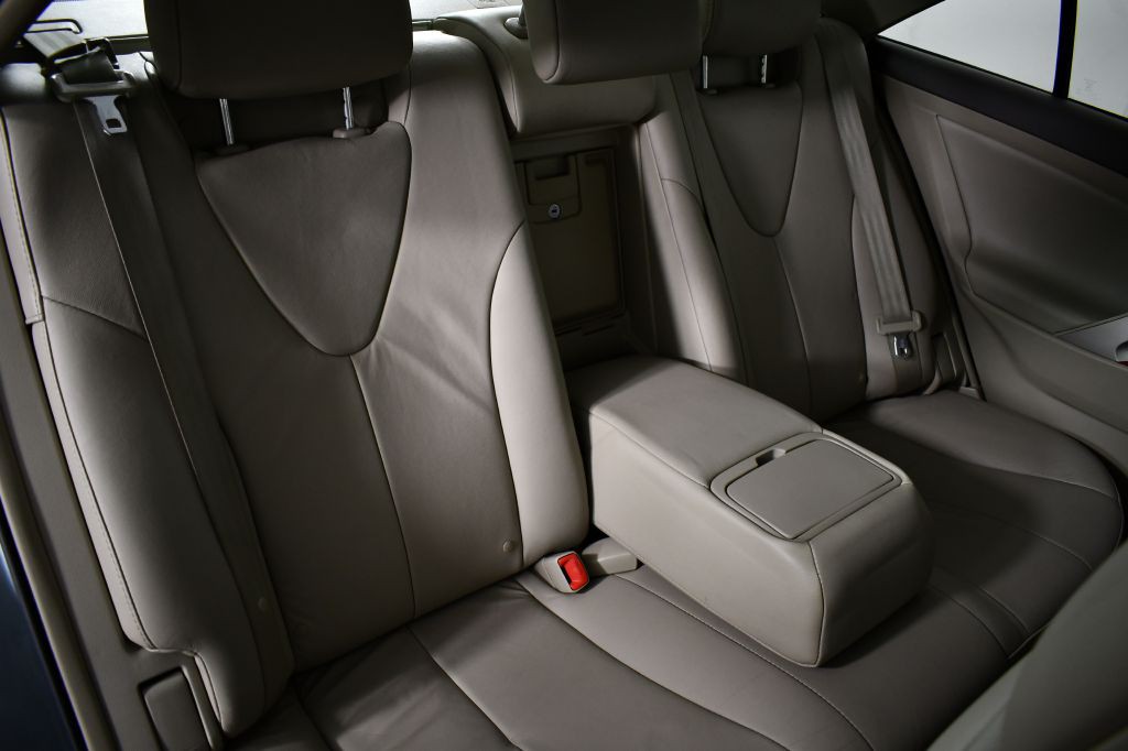 2011 Toyota Camry Image 20