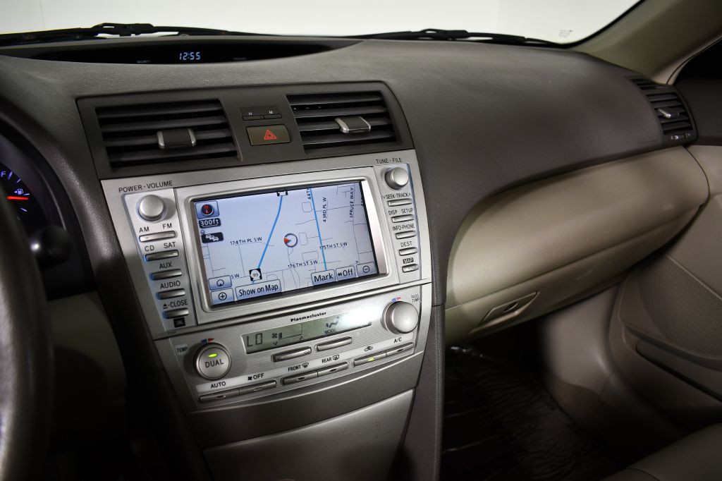 2011 Toyota Camry Image 31