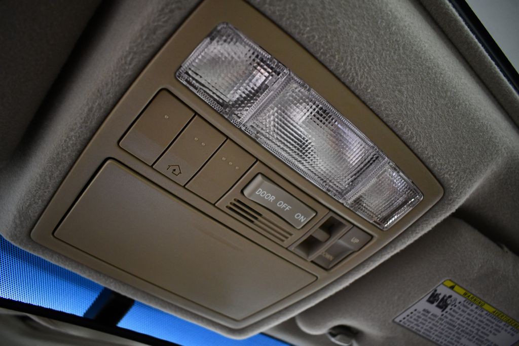 2011 Toyota Camry Image 39