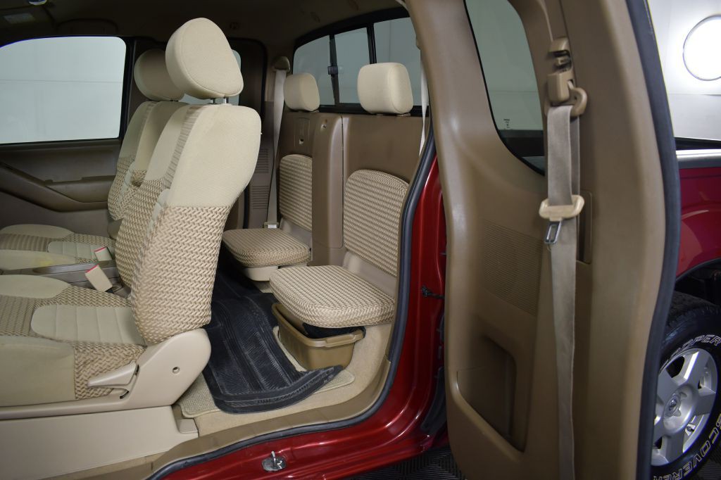2007 Nissan Frontier Image 21