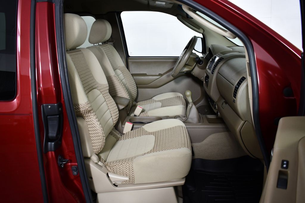 2007 Nissan Frontier Image 23