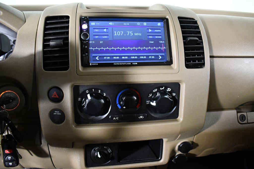 2007 Nissan Frontier Image 33