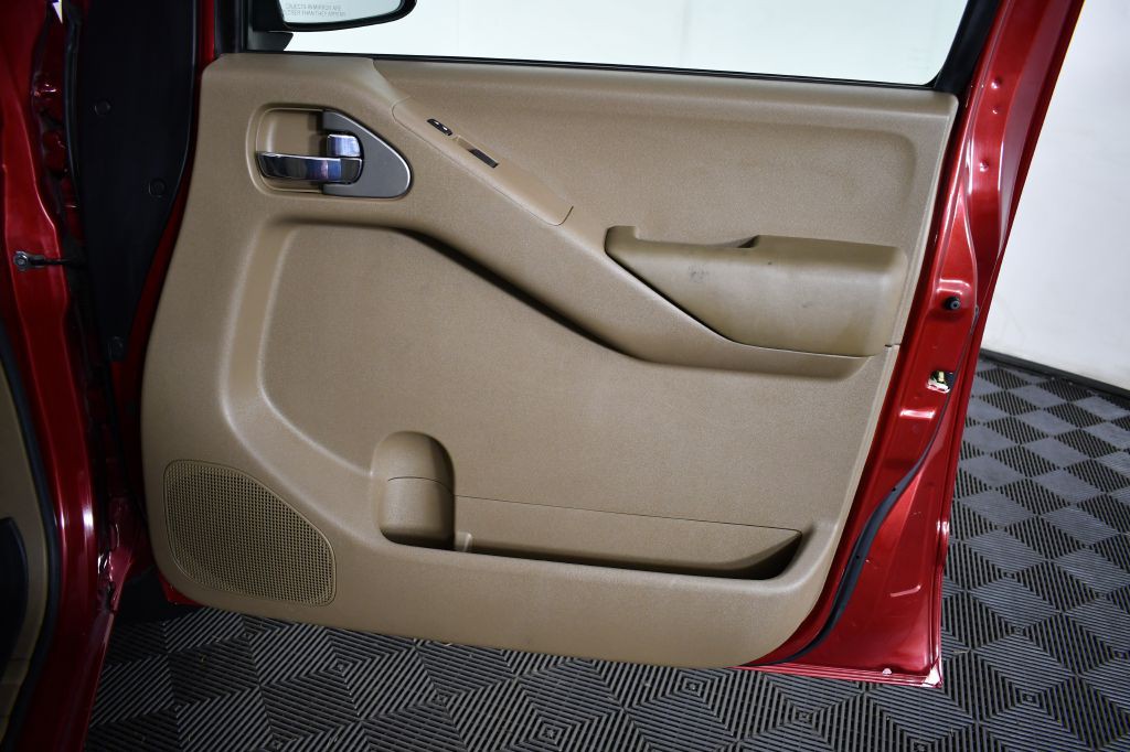 2007 Nissan Frontier Image 41