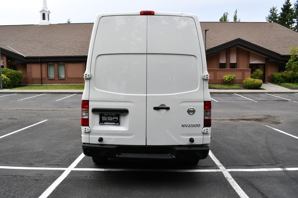 2019 Nissan NV Image 8