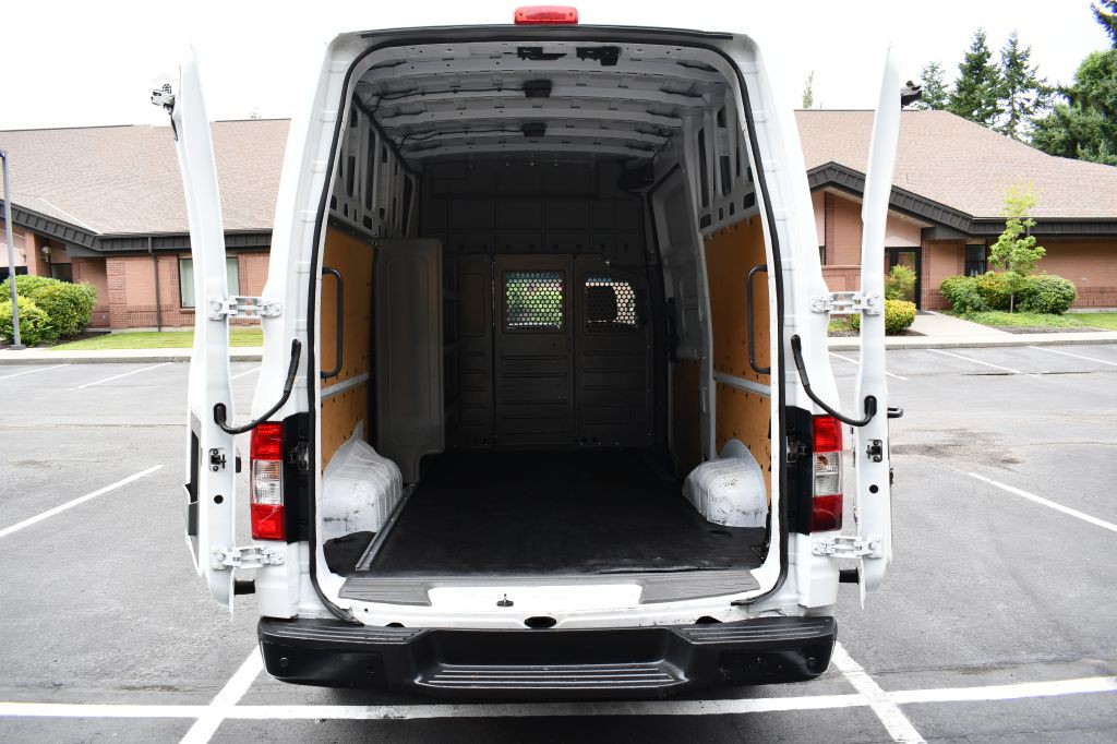 2019 Nissan NV Image 12