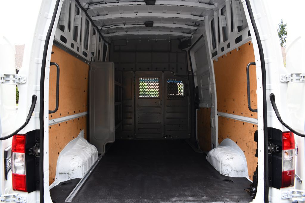 2019 Nissan NV Image 13