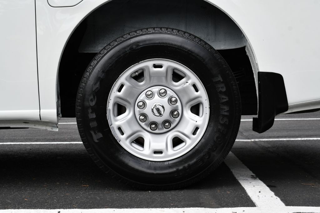2019 Nissan NV Image 15