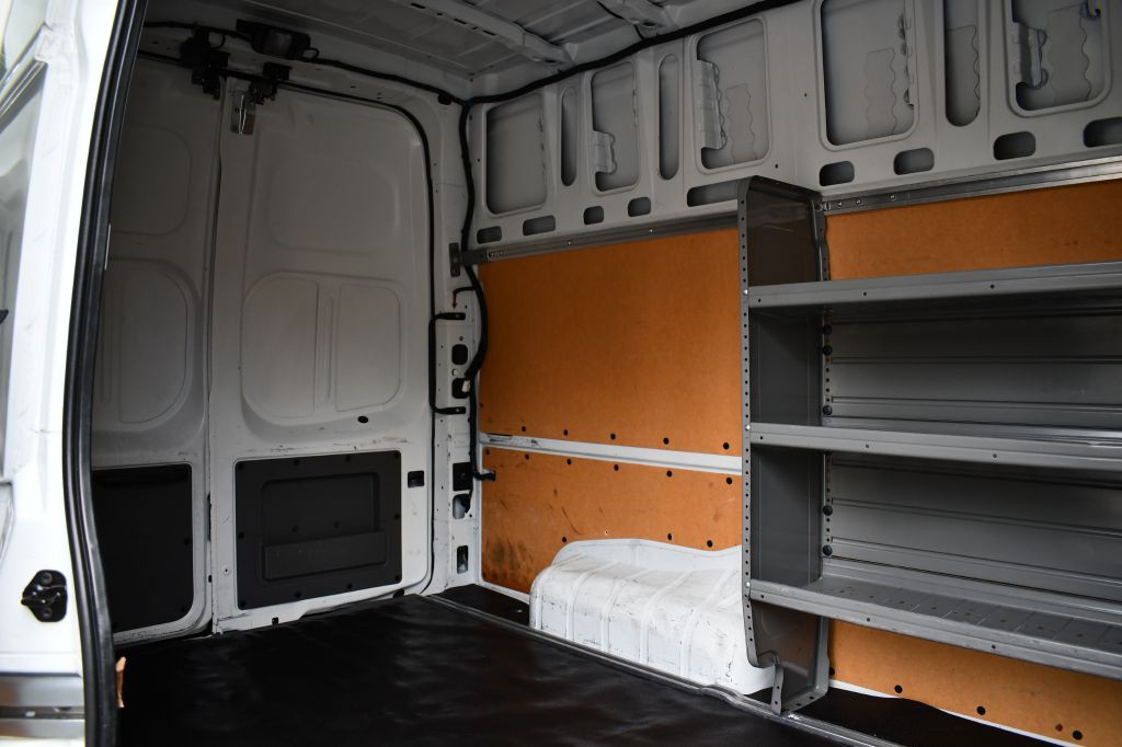 2019 Nissan NV Image 21