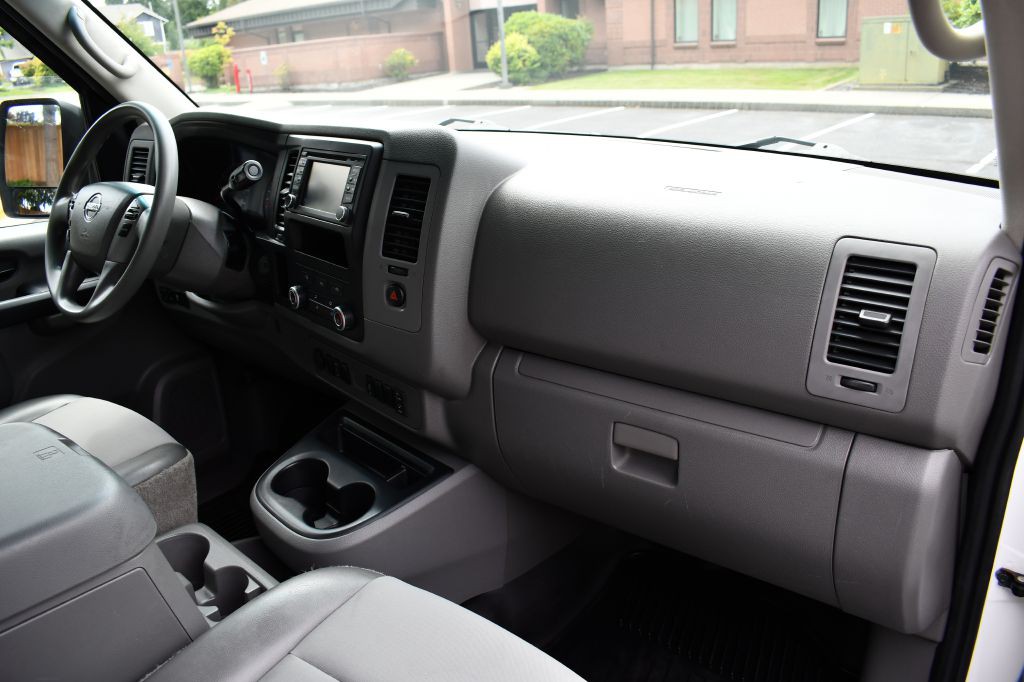 2019 Nissan NV Image 28