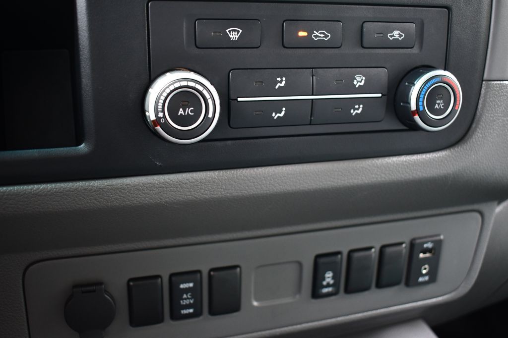 2019 Nissan NV Image 37