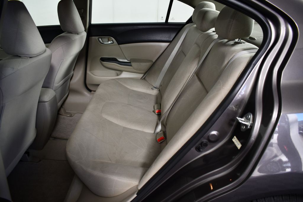 2012 Honda Civic Image 24