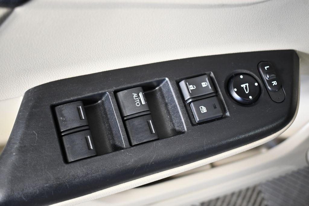 2012 Honda Civic Image 38