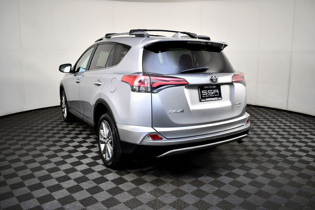 2017 Toyota Rav4 Image 9