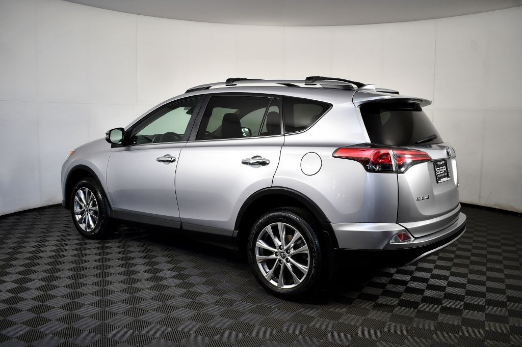 2017 Toyota Rav4 Image 10