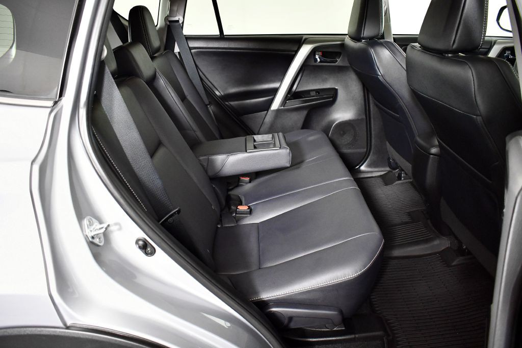 2017 Toyota Rav4 Image 23