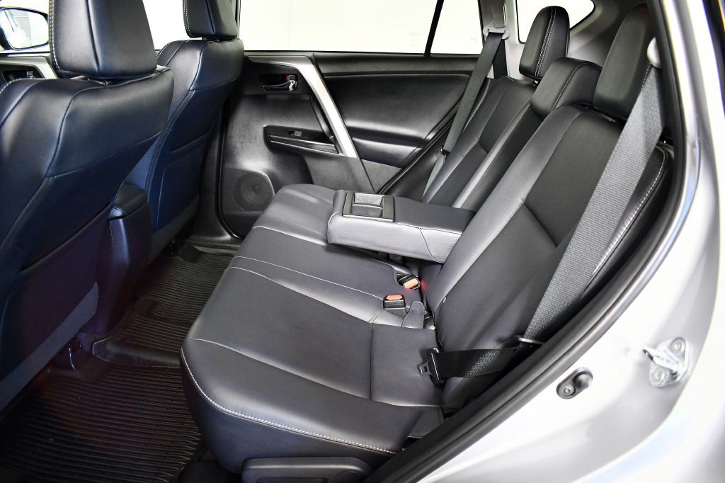 2017 Toyota Rav4 Image 25