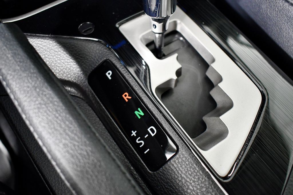 2017 Toyota Rav4 Image 39
