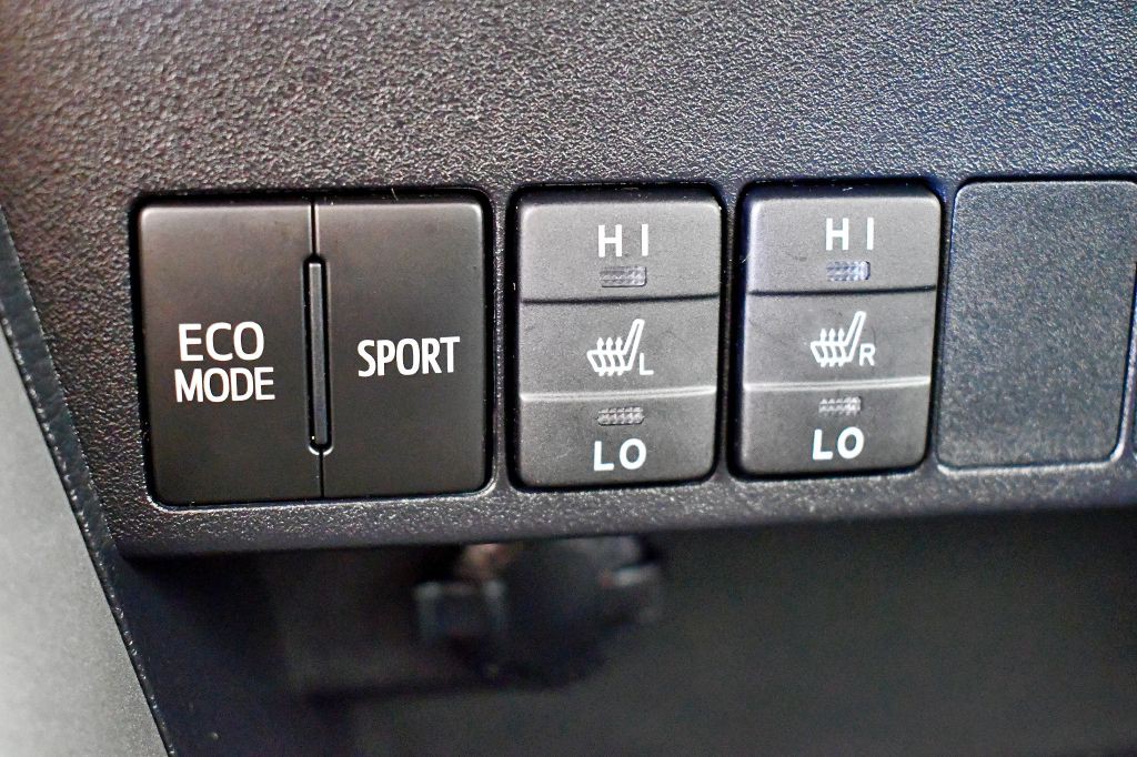 2017 Toyota Rav4 Image 42