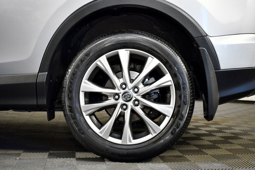 2017 Toyota Rav4 Image 45
