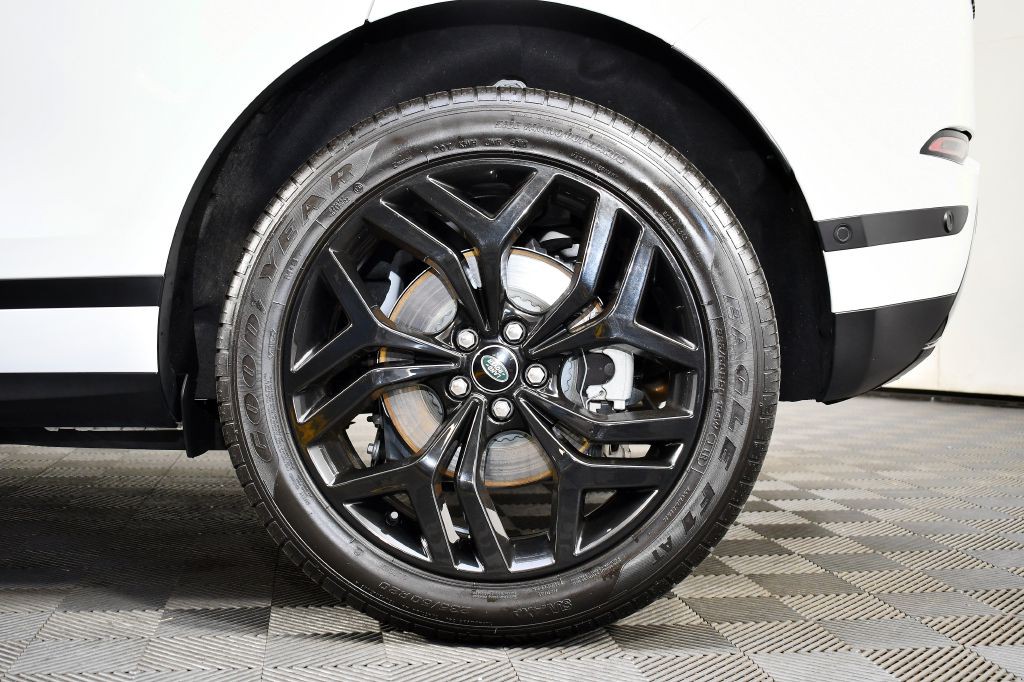 2022 Land Rover Range Rover Evoque Image 17
