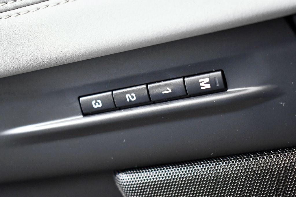 2022 Land Rover Range Rover Evoque Image 47
