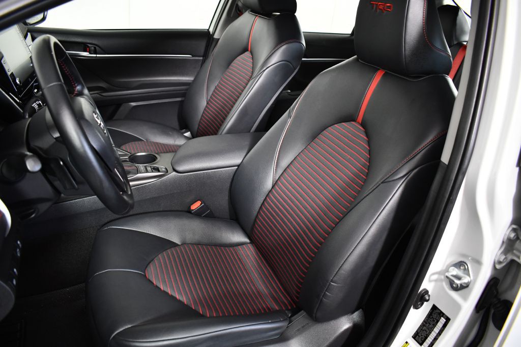 2021 Toyota Camry Image 18