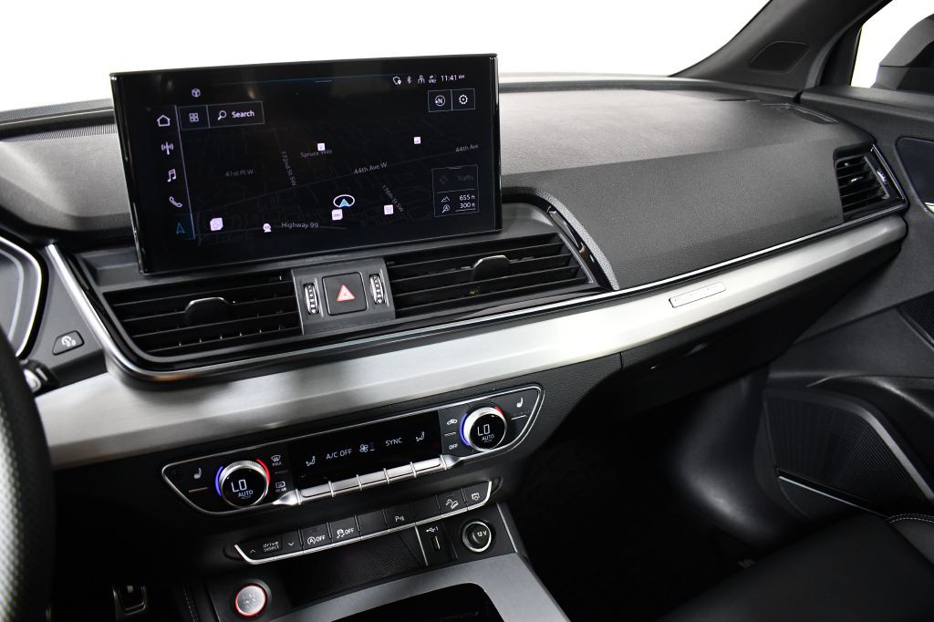 2021 Audi Q5 Image 32