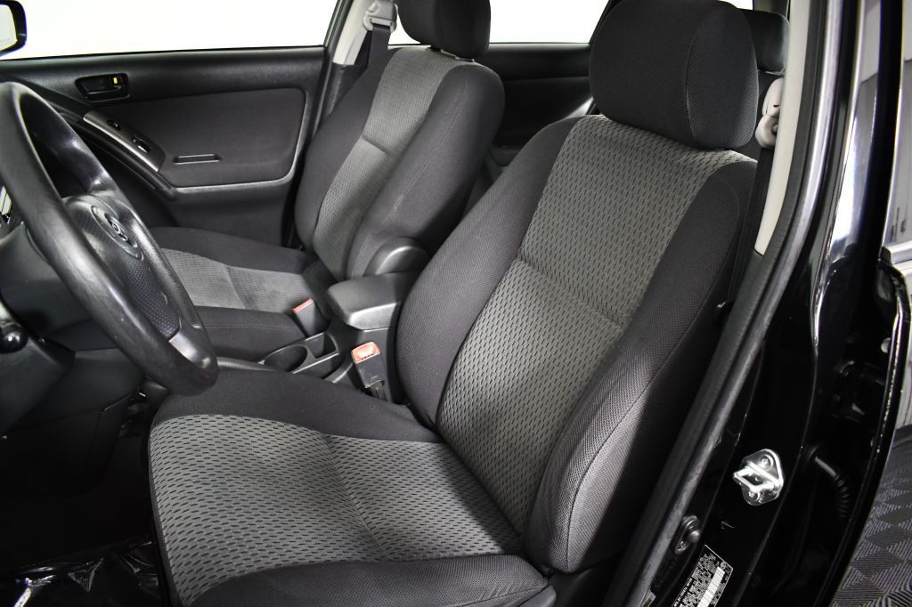 2007 Toyota Corolla Image 19