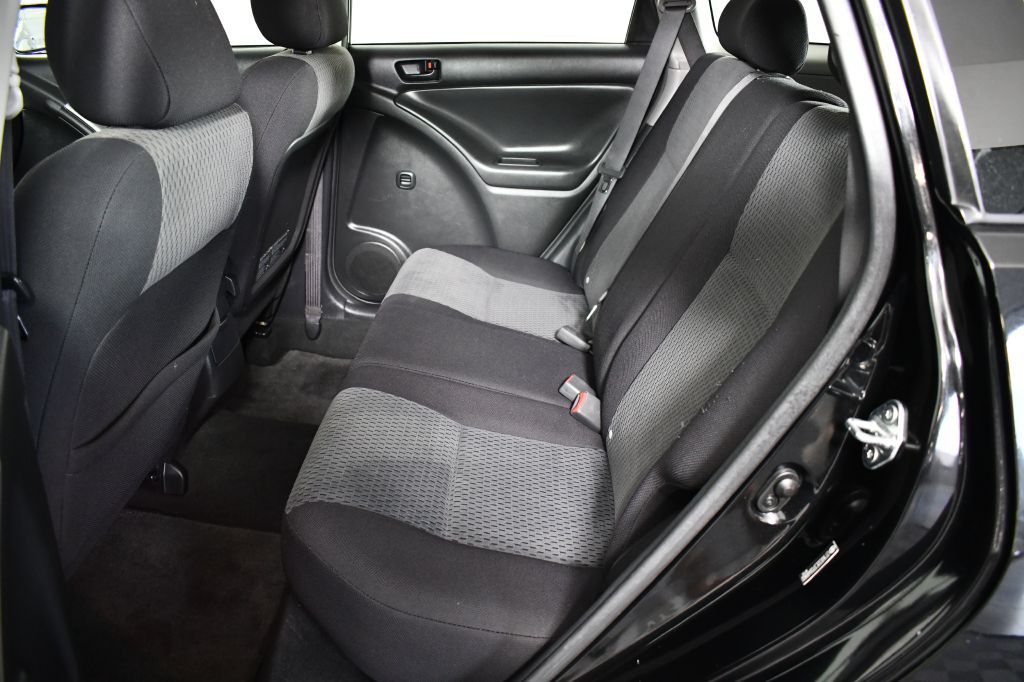 2007 Toyota Corolla Image 24