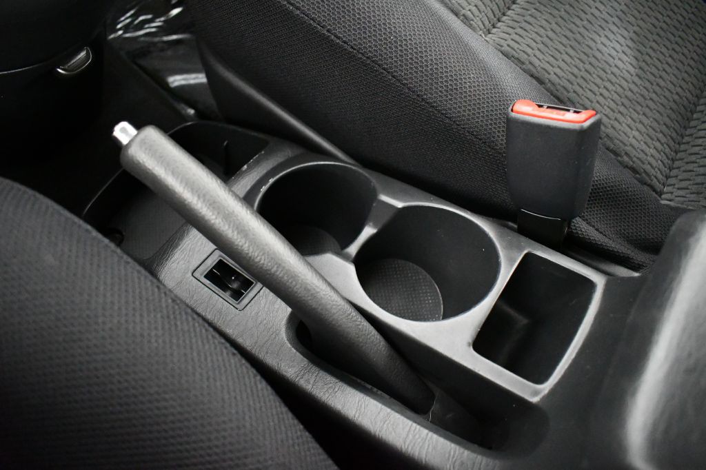 2007 Toyota Corolla Image 32