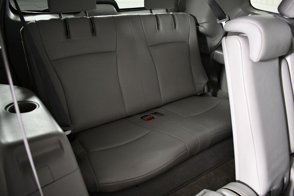 2010 Toyota Highlander Image 24